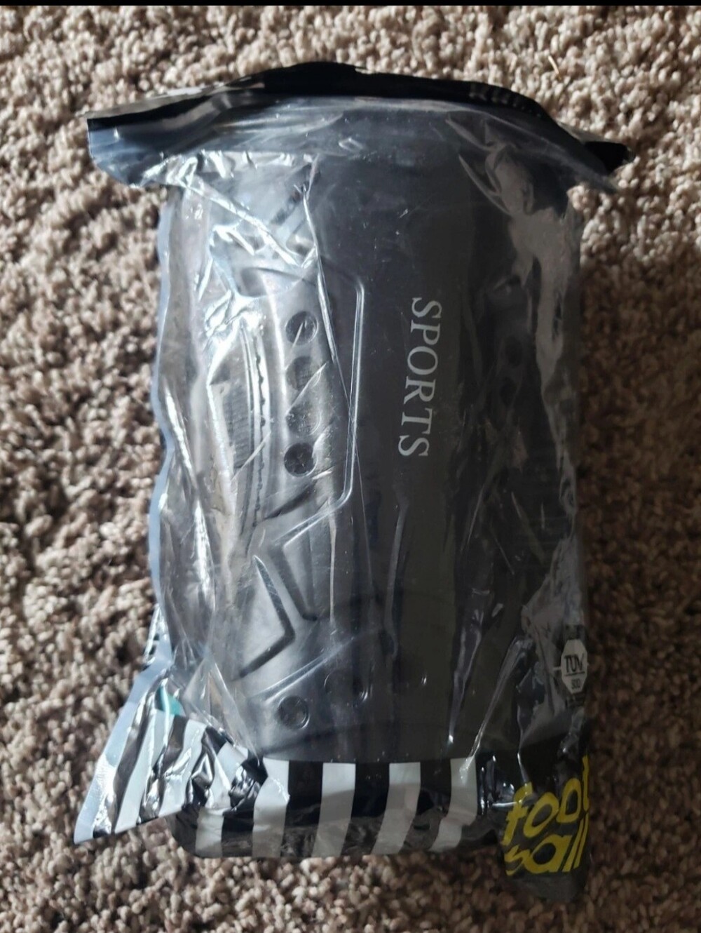 Soccer Black Shin Guards and Socks Youth Size Small New